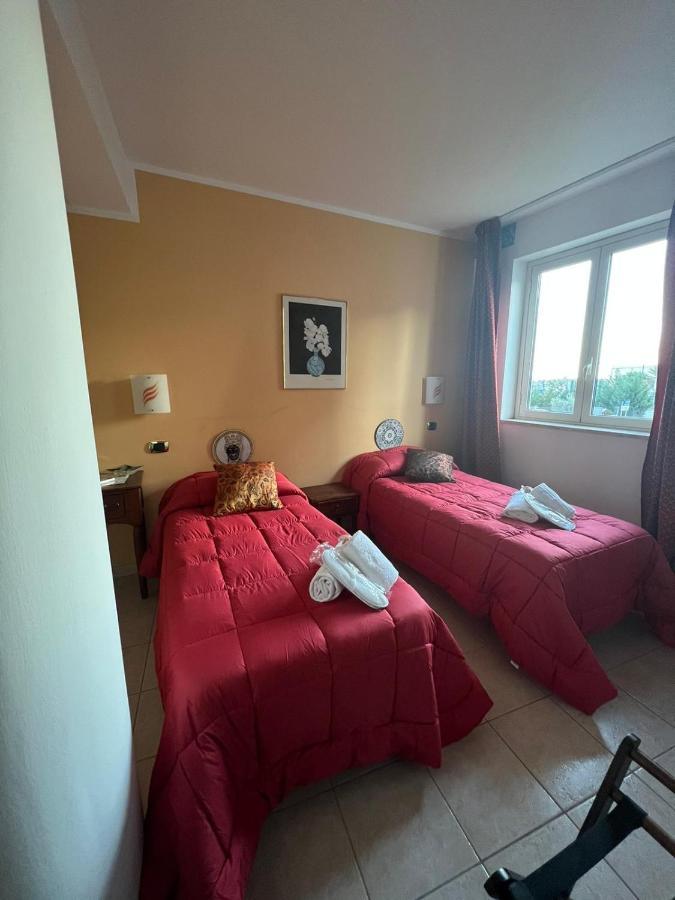 Carlo V - Holiday Rooms Porto Empedocle Luaran gambar